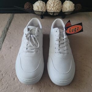 *NWT* Size 11 Lugz  Ivory Lace Up Causal Men Sneakers